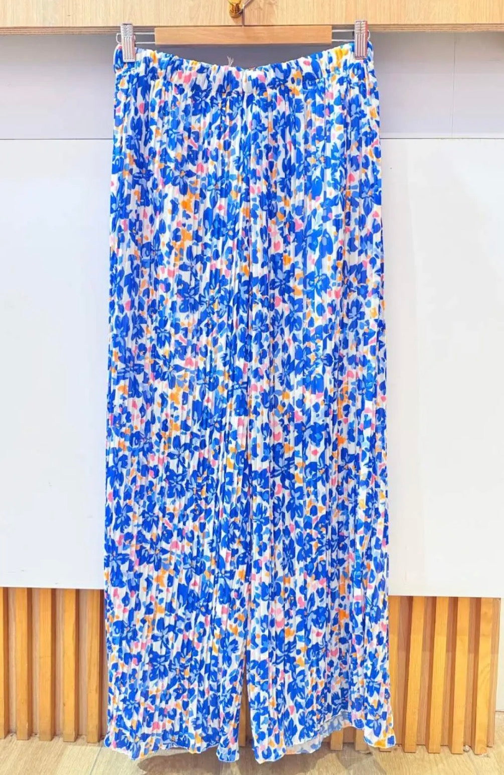 Pantalon plissé fleurs