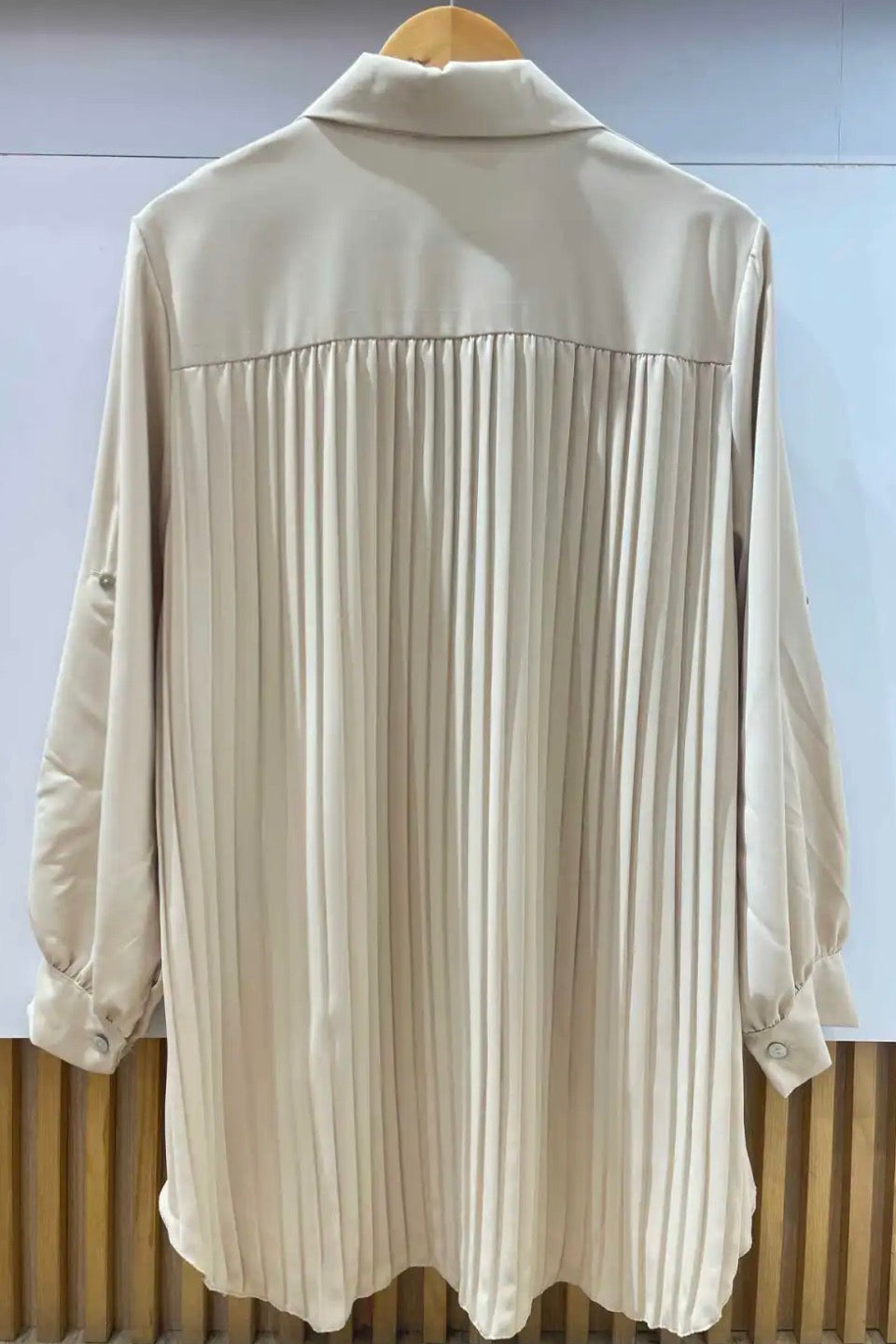 Camisa plisada 40-46