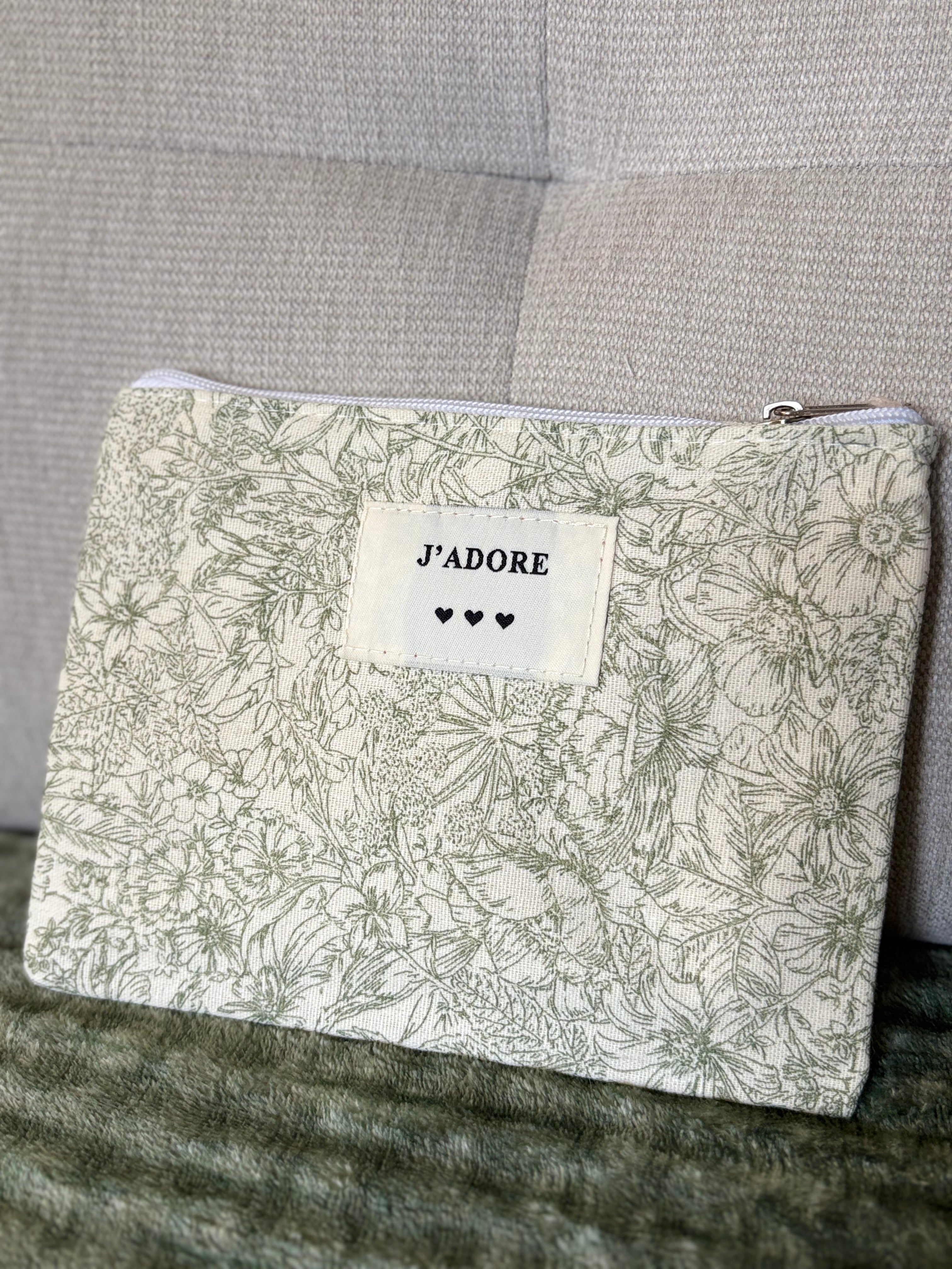Pochette « J’adore »