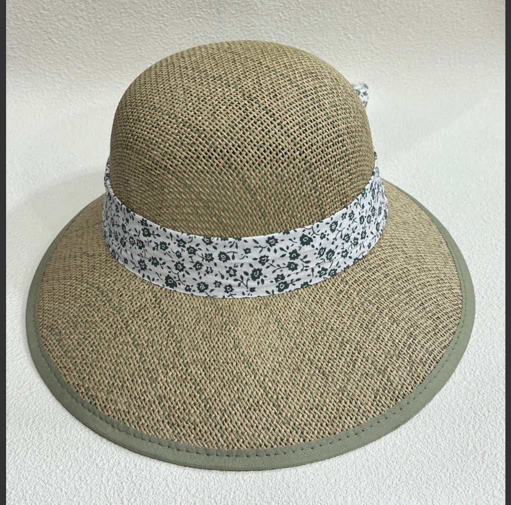Chapeau capeline