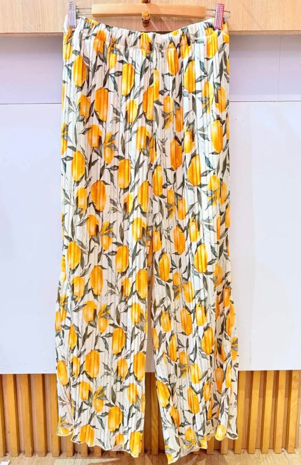 Pantalon plissé citron
