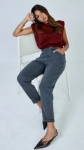 Jeans Mom