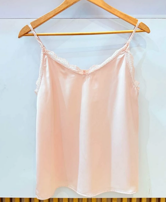 Top satin