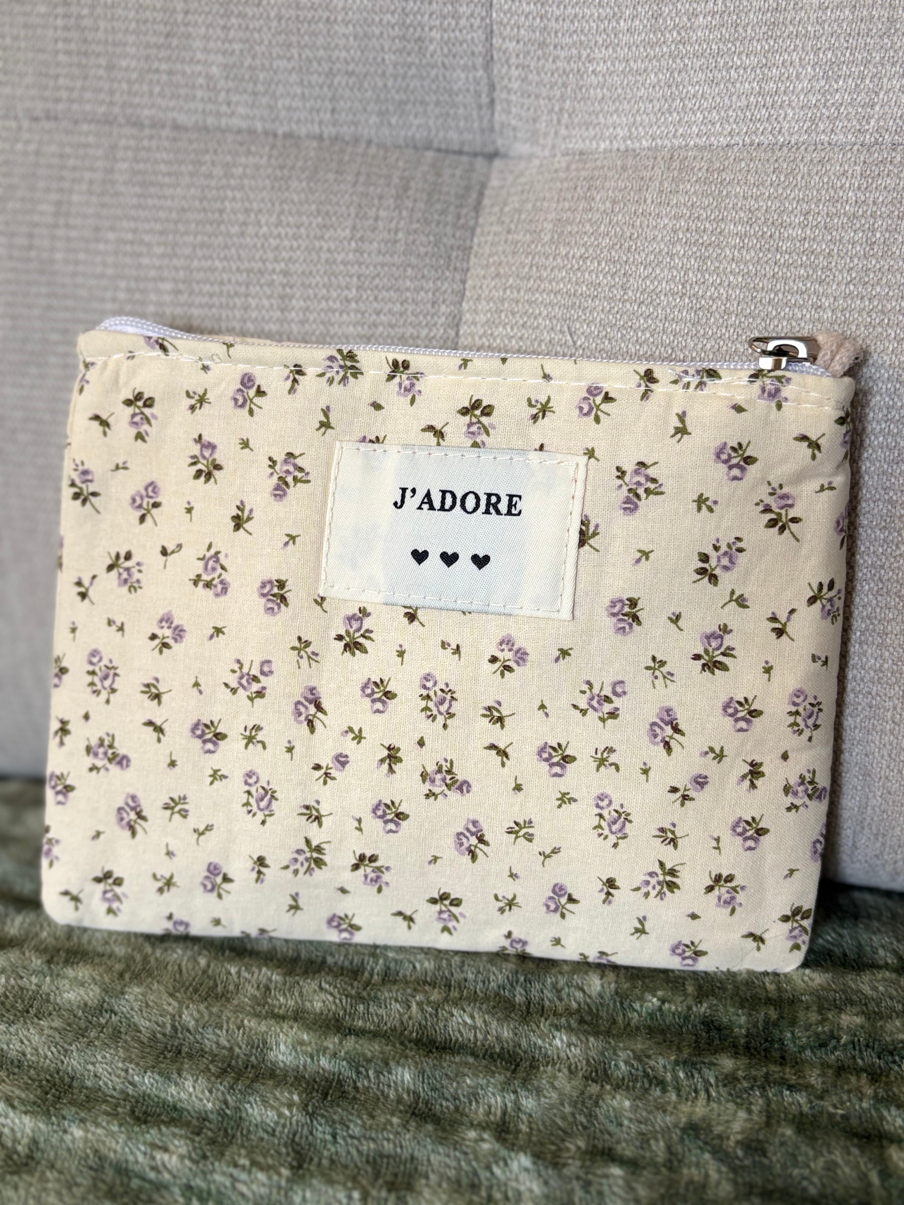 Pochette « J’adore »