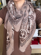 Écharpe carré