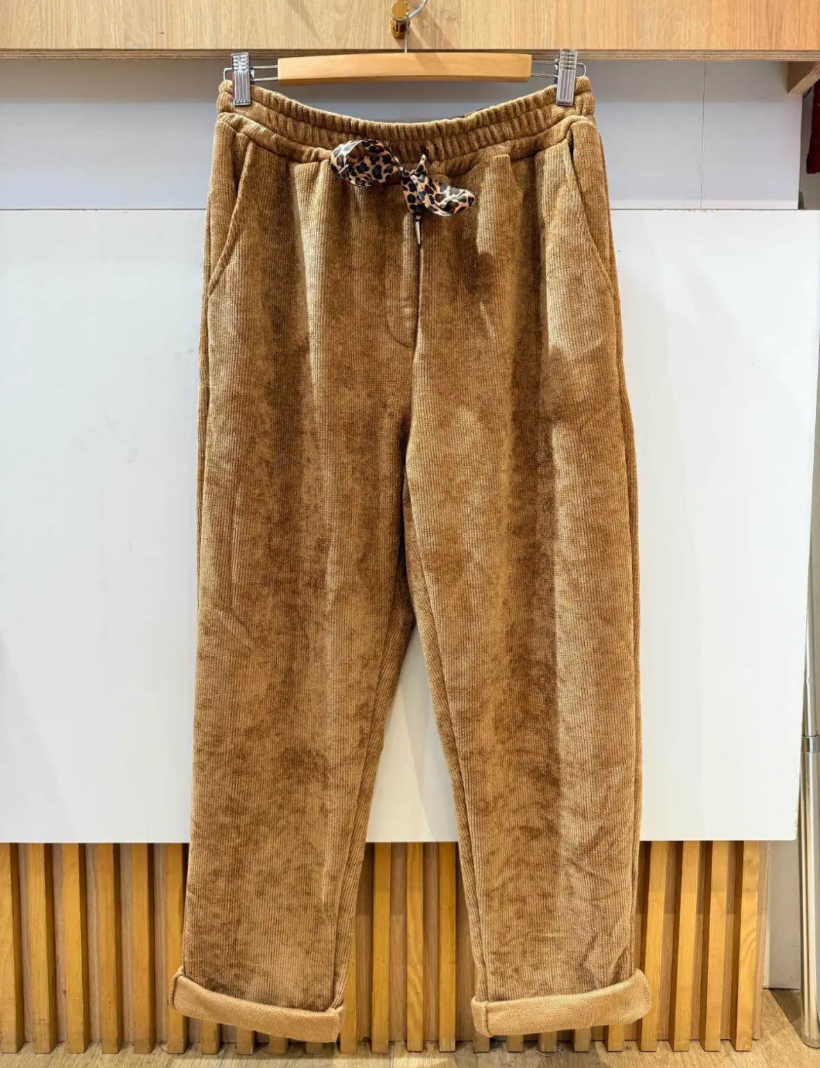 Pantalon velours 42-48